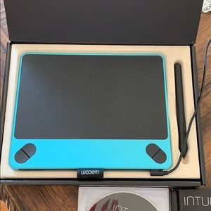 SOLD Intuos Blue Drawing Graphics Tablet + Pen +